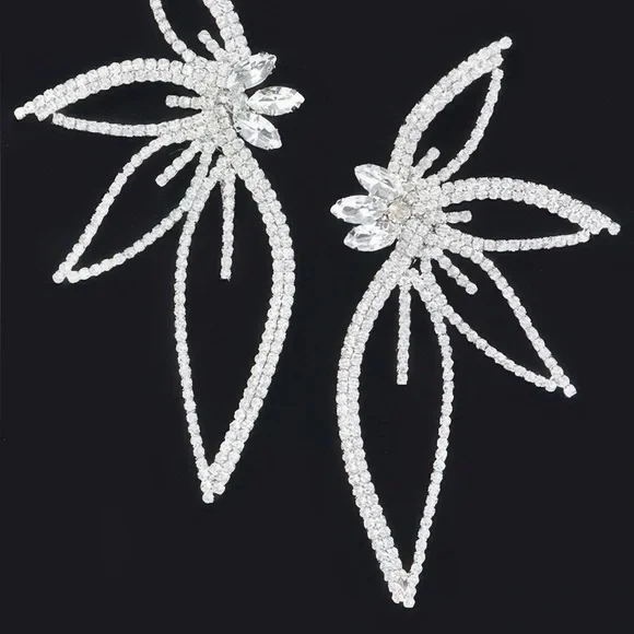 Rhinestone Flower Earring - Picture 2 of 3